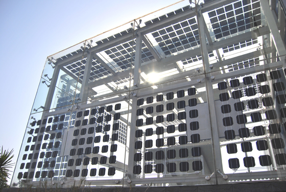 Il modulo solare cristallino trasparente Bifacial 200watt 210w di PV ha personalizzato i pannelli solari