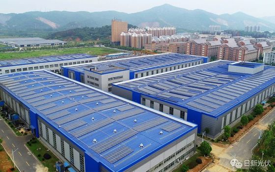 Tetto in cavo aerospaziale Produzione di energia fotovoltaica su rete Sistema solare 2MW